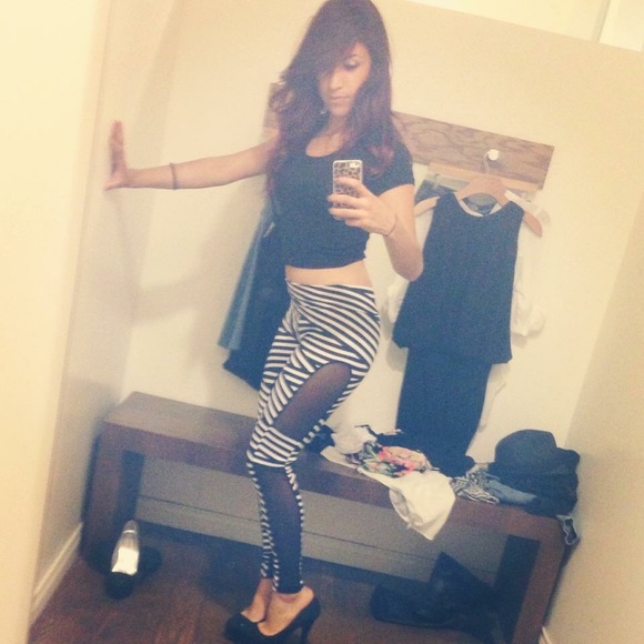 Stripe leggings with mesh